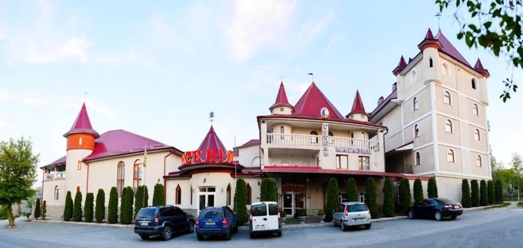Kseniya Hotel Kamianets-Podilskyi Bilik gambar