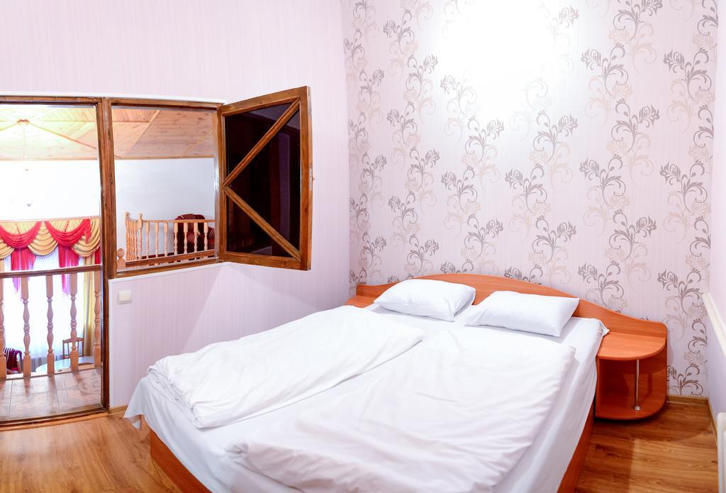 Kseniya Hotel Kamianets-Podilskyi Bilik gambar